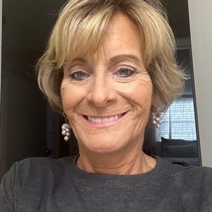 Meet your Posher, Caryn